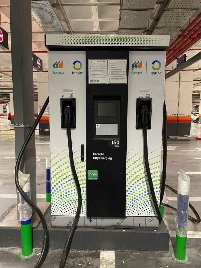 Images Iberdrola | bp pulse estación de recarga