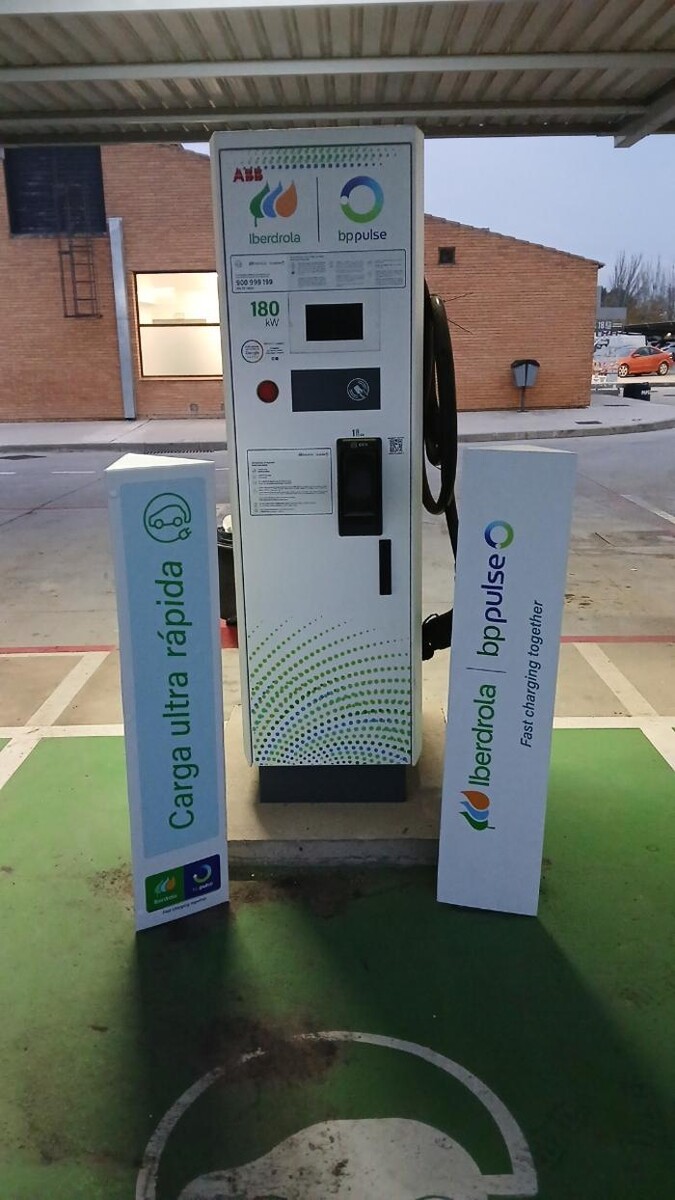 Images Iberdrola | bp pulse estación de recarga
