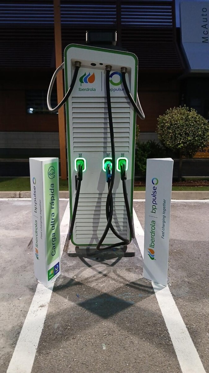 Images Iberdrola | bp pulse estación de recarga