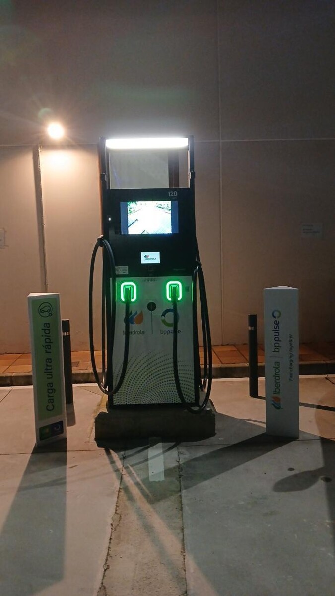 Images Iberdrola | bp pulse estación de recarga