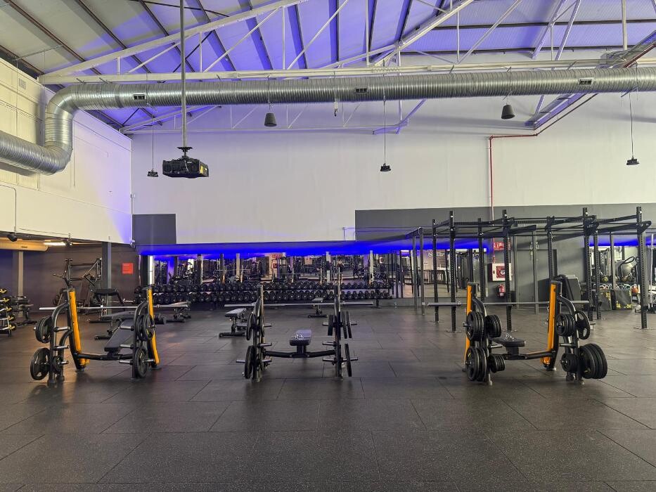 Images Gimnasio VivaGym Mercado de Villaverde