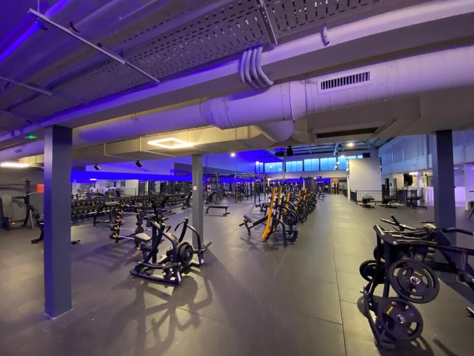 Images Gimnasio VivaGym Mercado de Villaverde