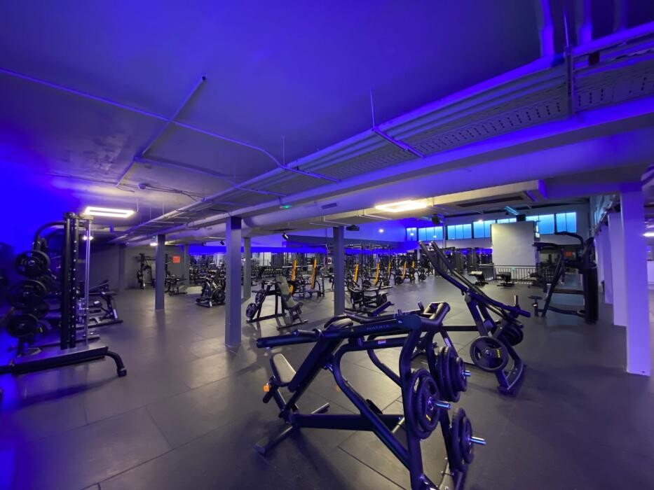 Images Gimnasio VivaGym Mercado de Villaverde