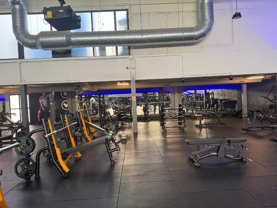 Images Gimnasio VivaGym Mercado de Villaverde