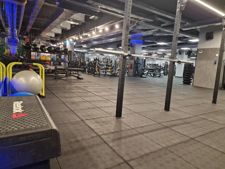 Images Gimnasio VivaGym Mirasierra