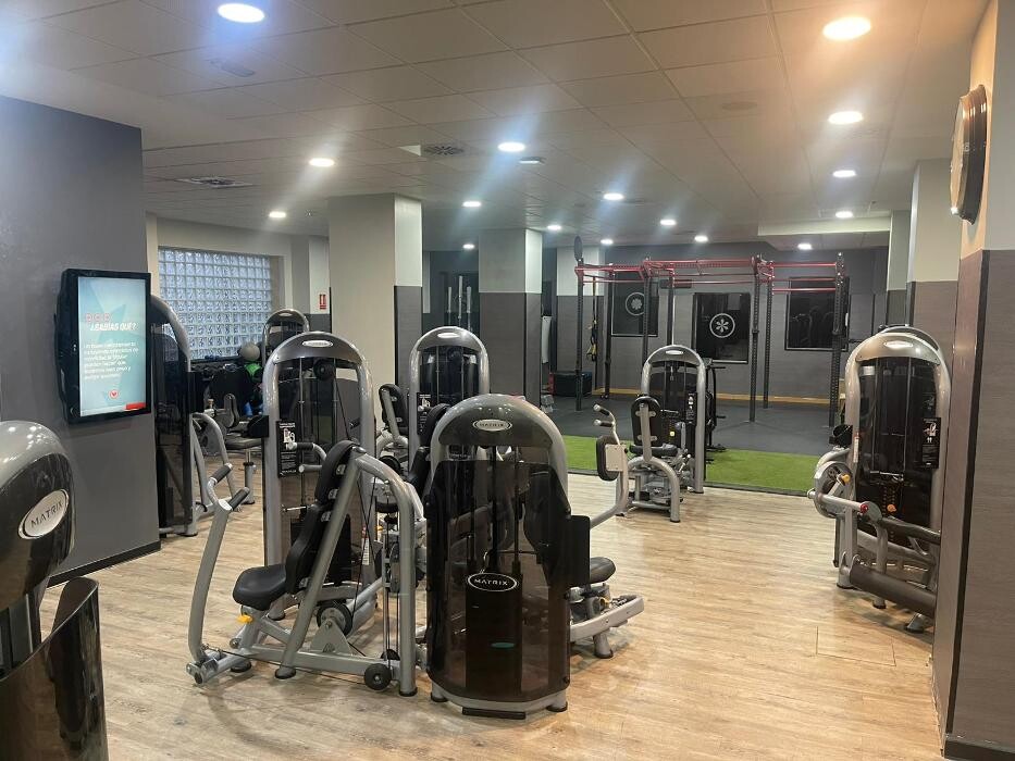 Images Gimnasio VivaGym Conde de Casal