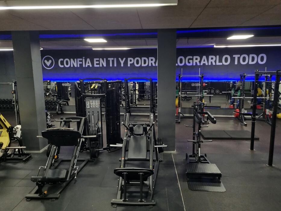 Images Gimnasio VivaGym Avenida Aigüera