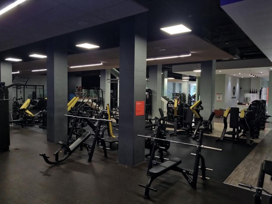 Images Gimnasio VivaGym Avenida Aigüera
