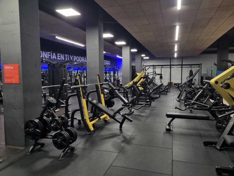 Images Gimnasio VivaGym Avenida Aigüera