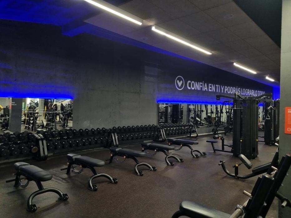 Images Gimnasio VivaGym Avenida Aigüera