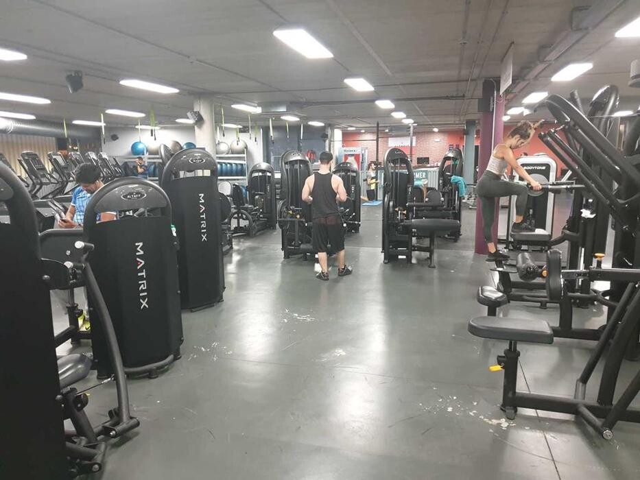 Images Gimnasio VivaGym Ronda Norte