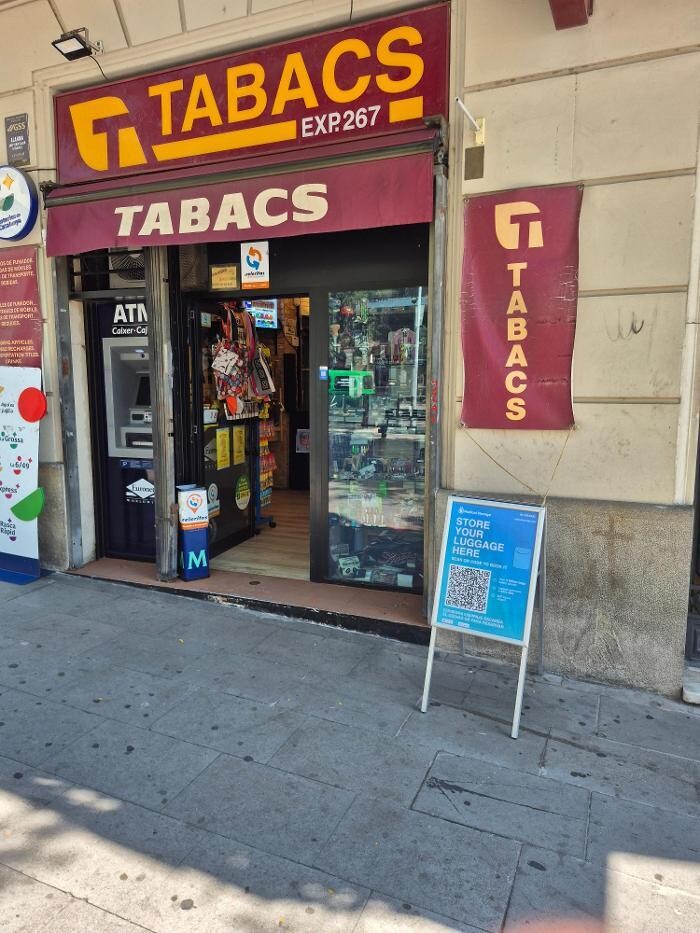 Images Luggage Storage Monumental Subway Station - Radical Storage