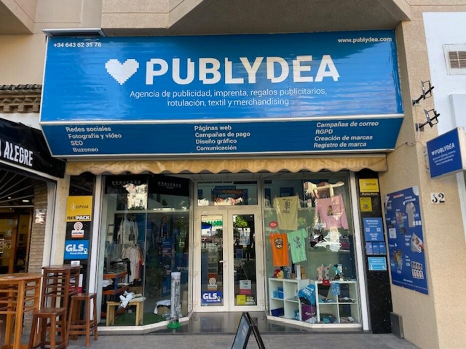 Images Luggage Storage Torremolinos Bus Station - Radical Storage