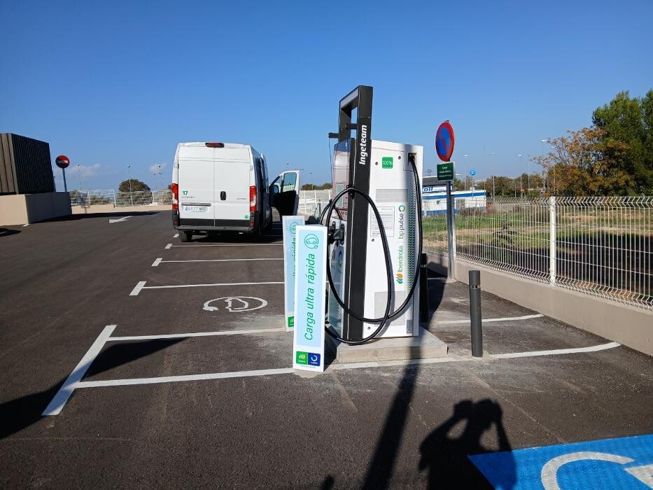 Images Iberdrola | bp pulse estación de recarga