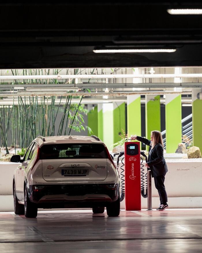 Images ACCIONA Charging Station