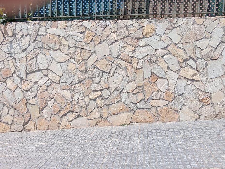 Images CONSTRUCCION DE MUROS REYES SL