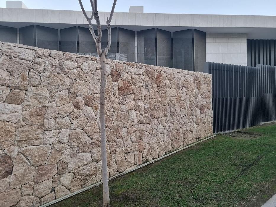 Images CONSTRUCCION DE MUROS REYES SL