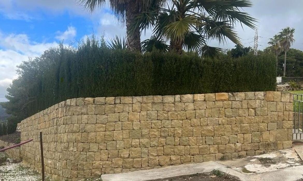 Images CONSTRUCCION DE MUROS REYES SL