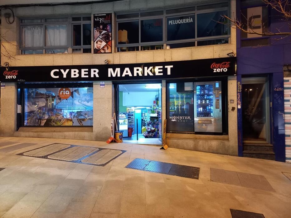 Images Luggage Storage Vigo Guixar Station - Radical Storage