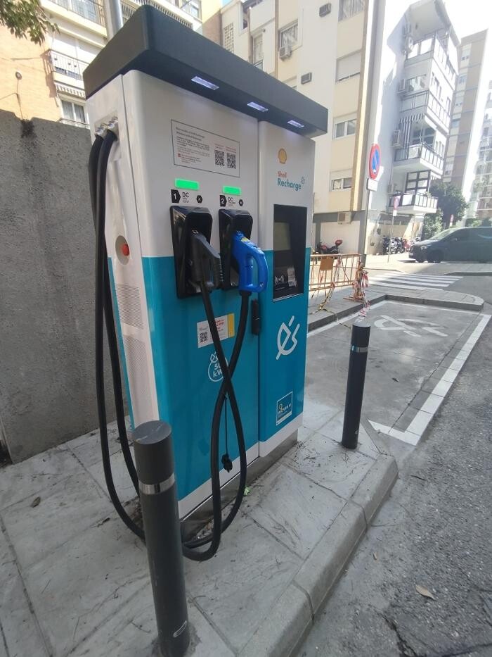 Images Shell Recharge Charging Station