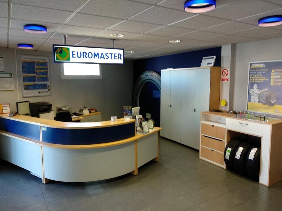 Images Euromaster Palencia Pol.Ind. Ntra.Sra. De los Angeles