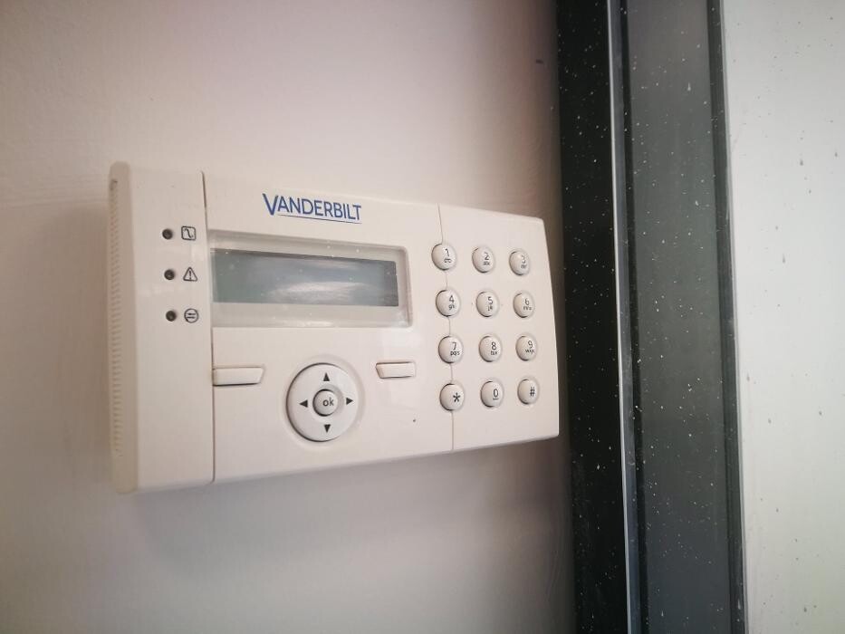 Images SEGORA SEGURIDAD Y CONTROL