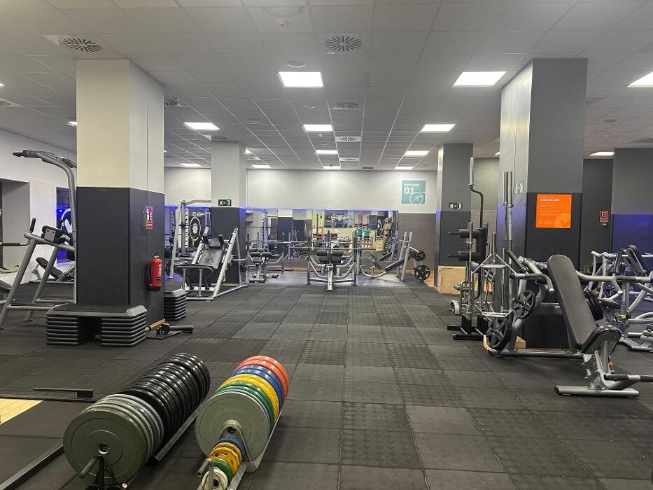 Images Gimnasio VivaGym Carabanchel