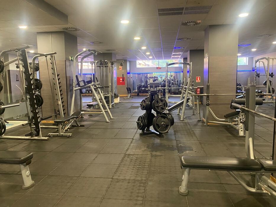 Images Gimnasio VivaGym Alcalá Ronda Fiscal