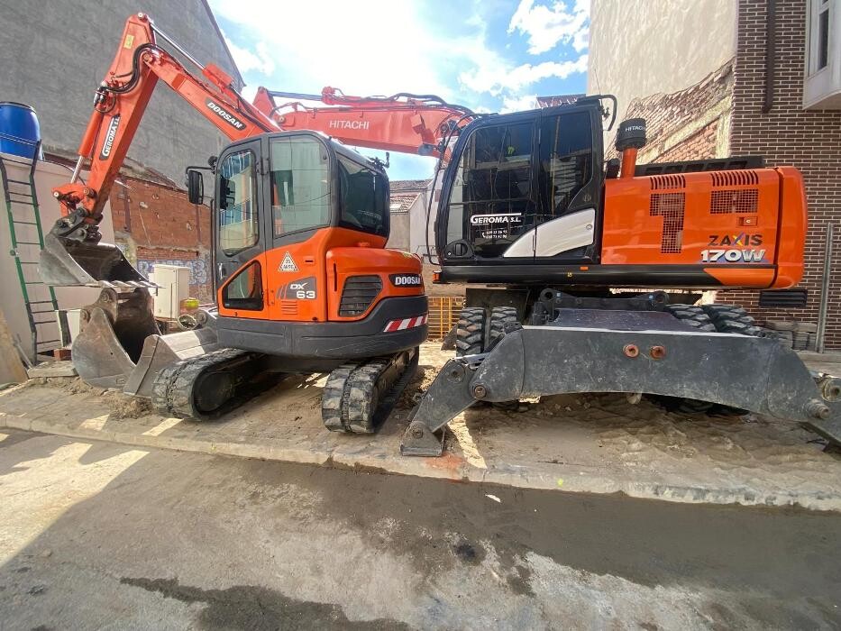 Images EXCAVACIONES TRANSPORTES Y DERRIBOS GEROMA S.L.