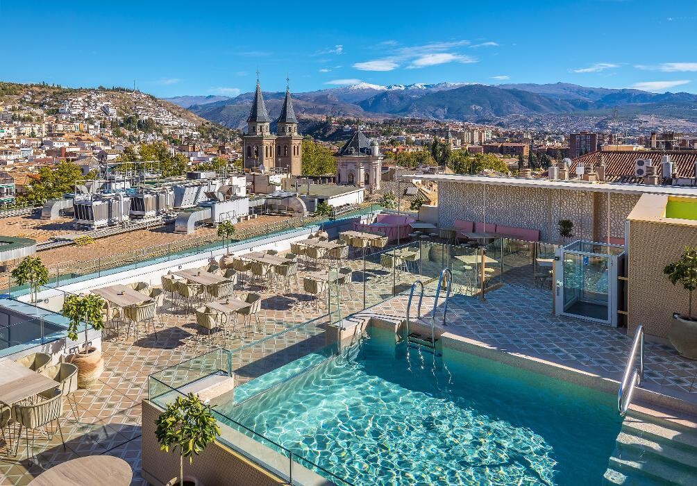 Images BHeaven Granada