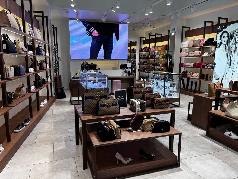 Images GUESS ACCESSORIES