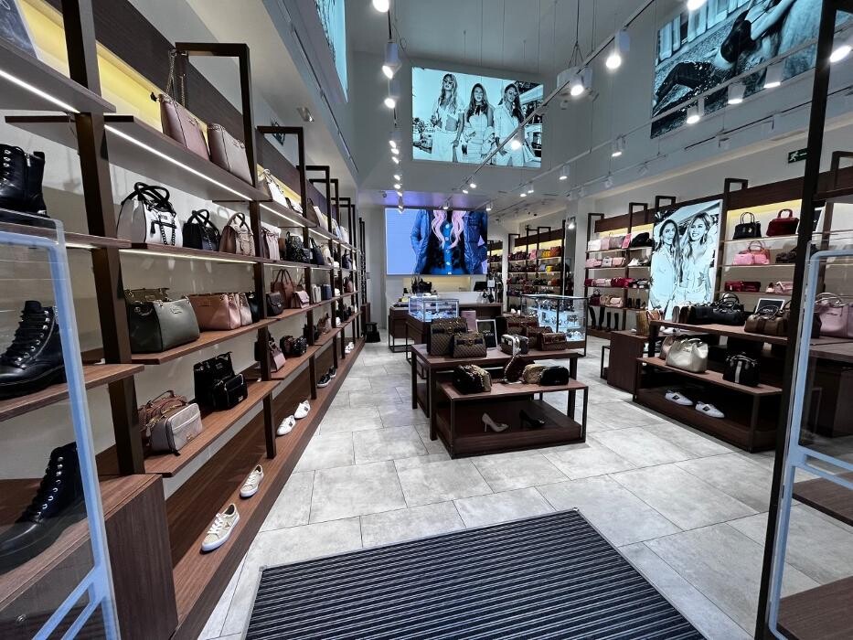 Images GUESS ACCESSORIES