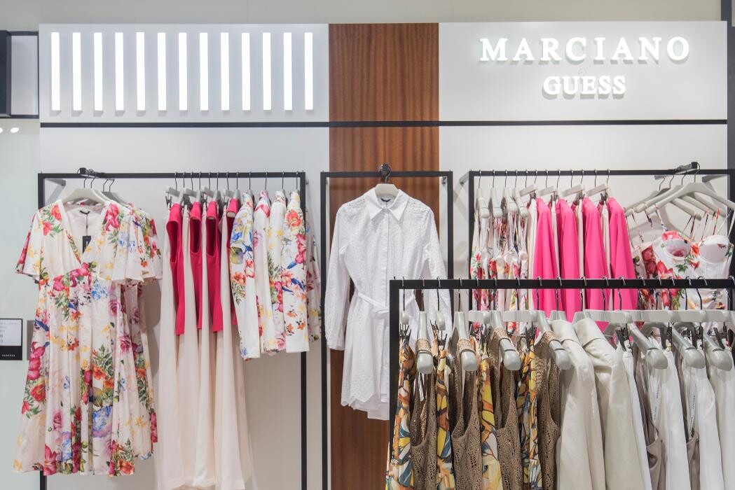 Images MARCIANO GUESS