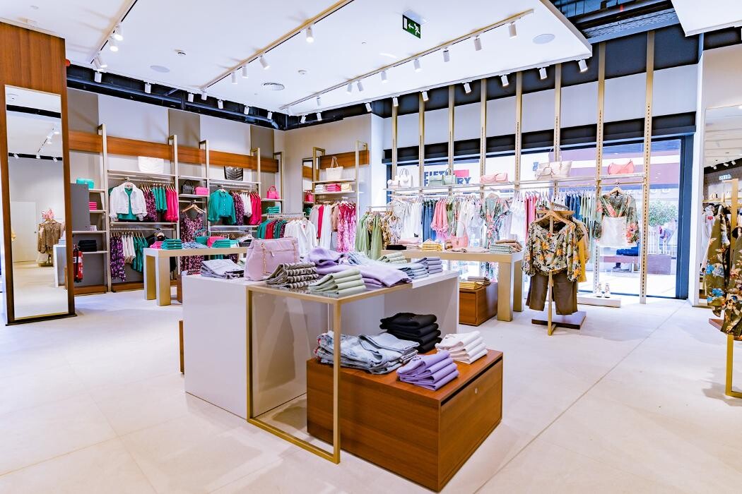 Images GUESS OUTLET BONAIRE