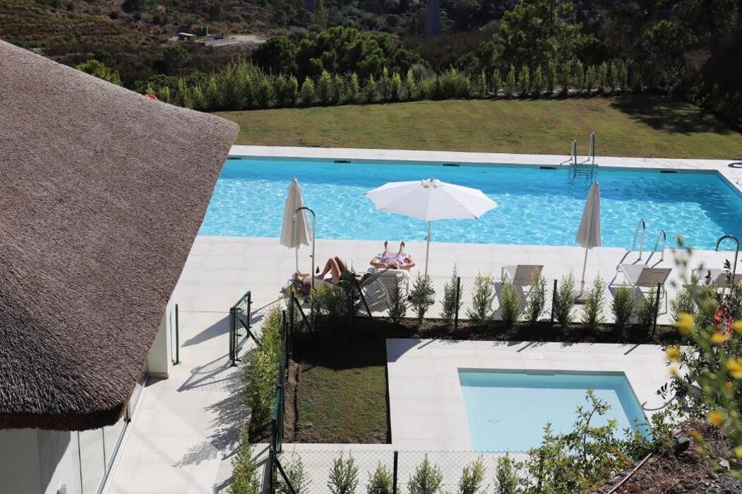 Images Gonzo Realtor Luxury Villas