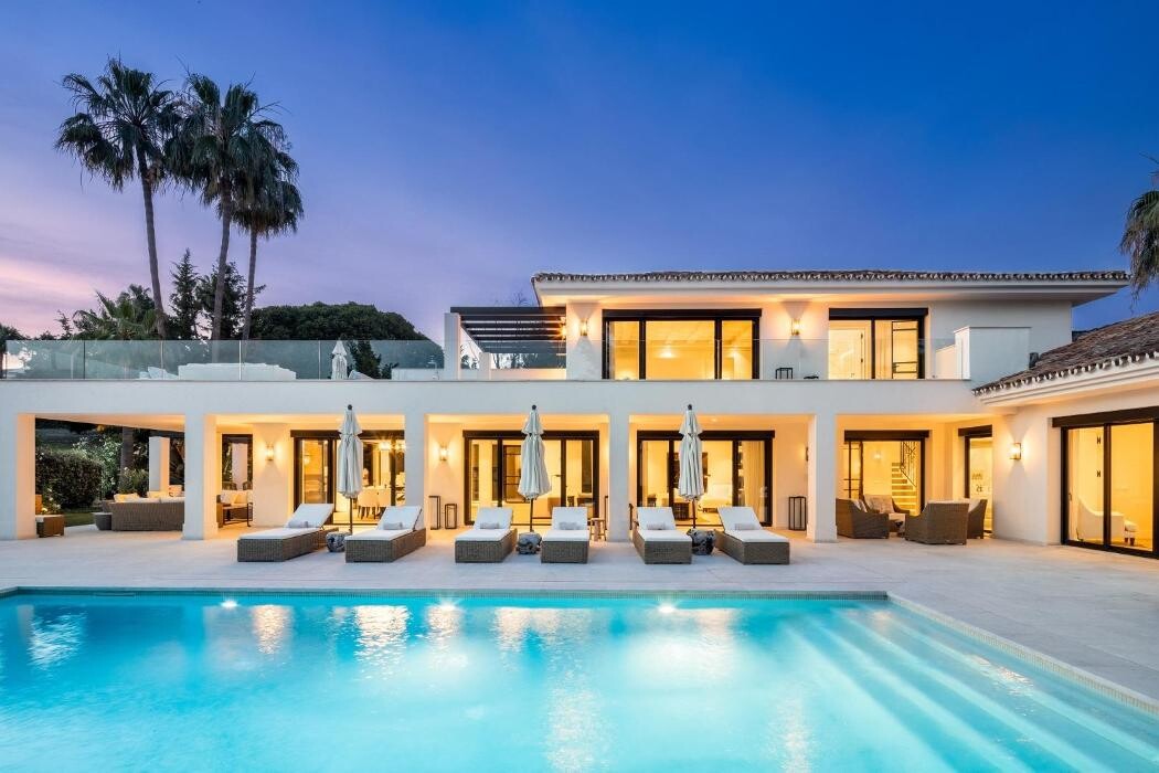 Images Gonzo Realtor Luxury Villas