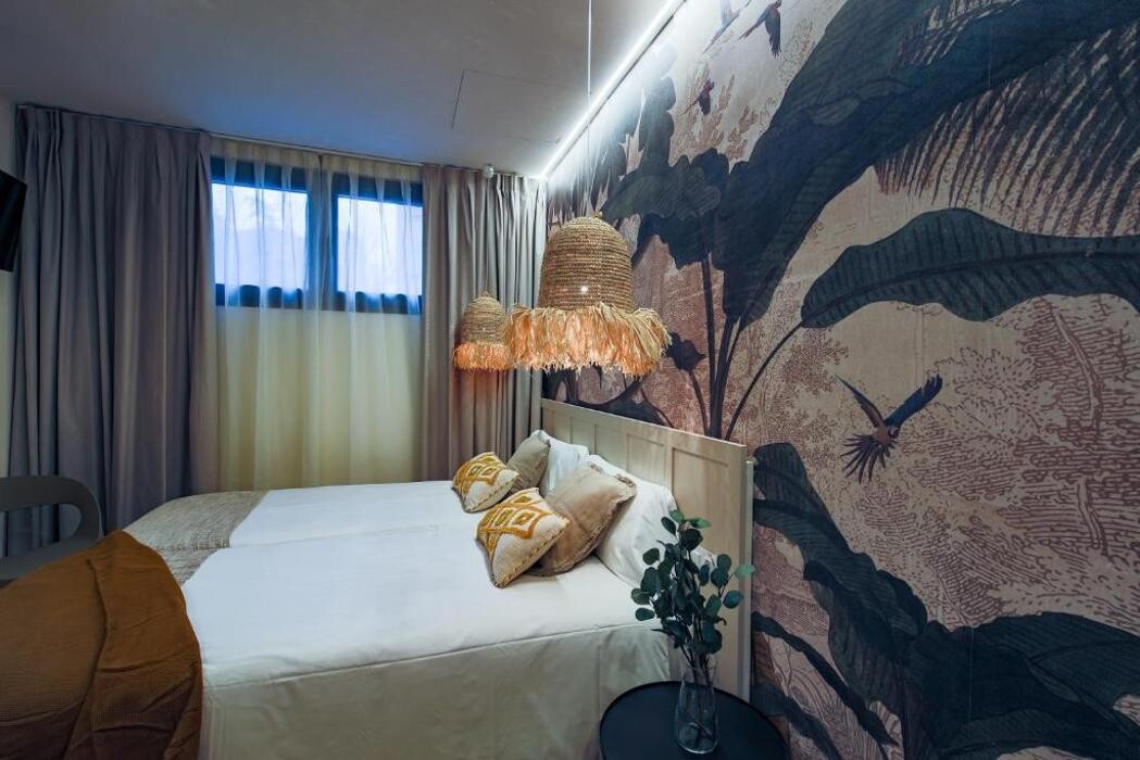 Images Apartamentos Home 42 by gaiarooms