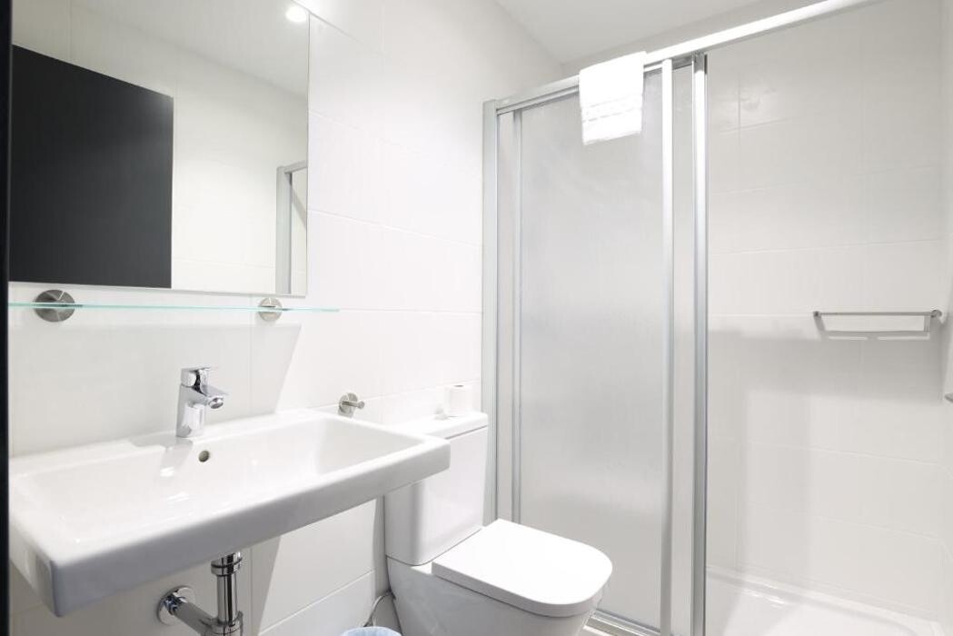 Images Apartamentos Hey Rooms by gaiarooms