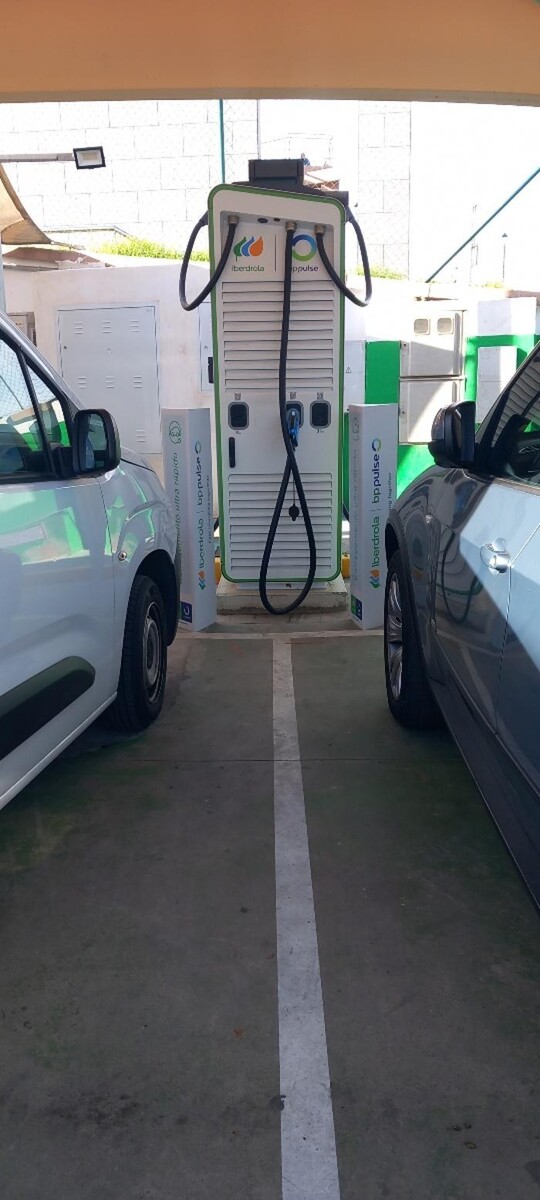 Images Iberdrola | bp pulse estación de recarga