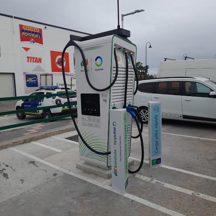 Images Iberdrola | bp pulse estación de recarga