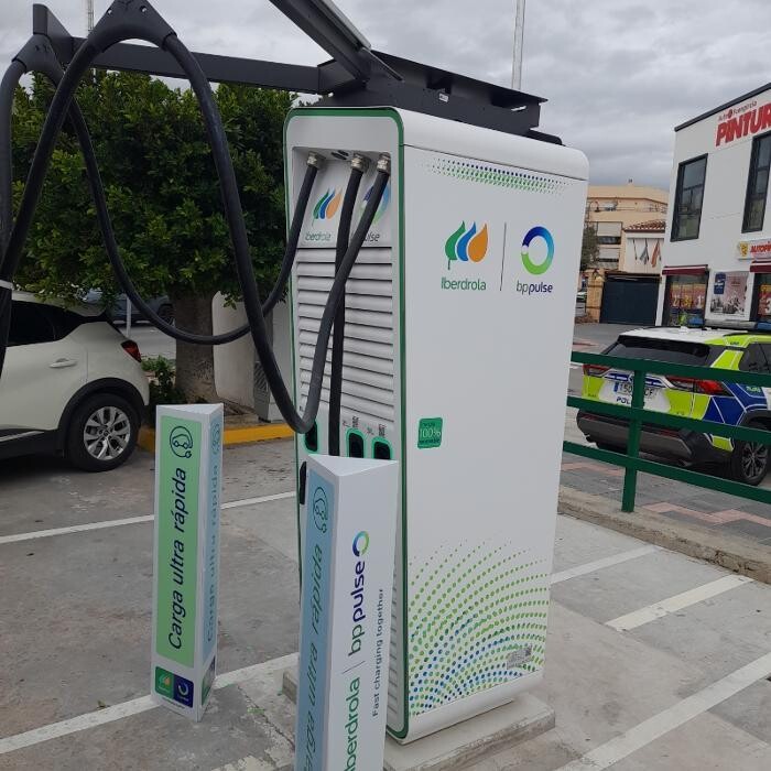 Images Iberdrola | bp pulse estación de recarga