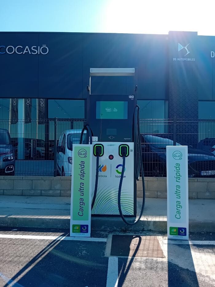 Images Iberdrola | bp pulse estación de recarga