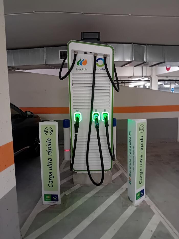 Images Iberdrola | bp pulse estación de recarga