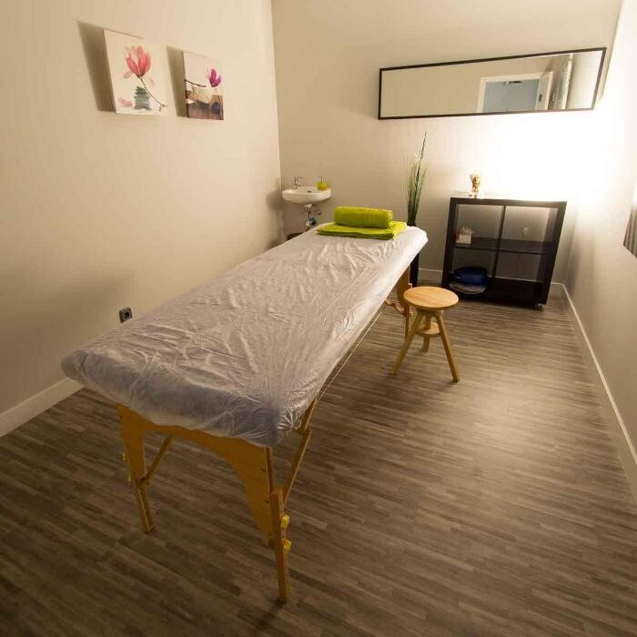 Images Coworking Sanitario: Alquiler de espacios en Madrid - Alzentro