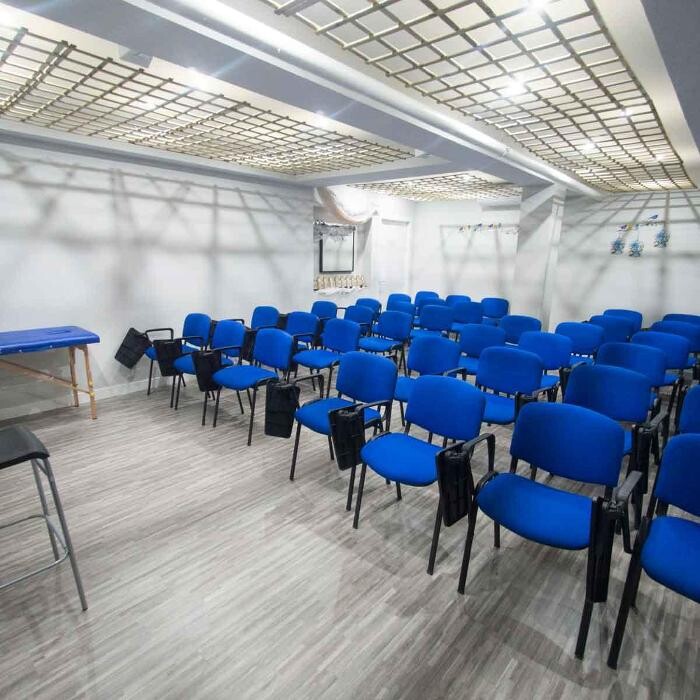 Images Coworking Sanitario: Alquiler de espacios en Madrid - Alzentro