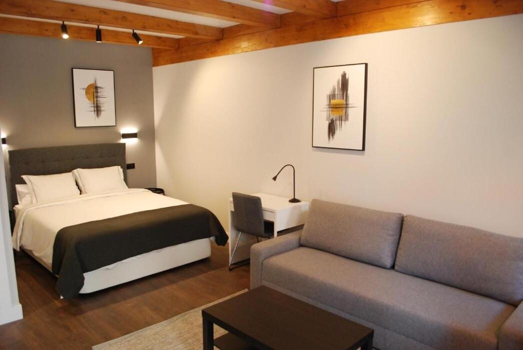 Images Apartamentos Altar Suites by gaiarooms