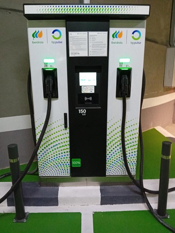 Images Iberdrola | bp pulse estación de recarga