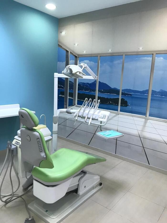 Images Clínica Dental Alós Cortés | Implantología y Odontología mayores | Estética dental | Atocha | Delicias| Madrid