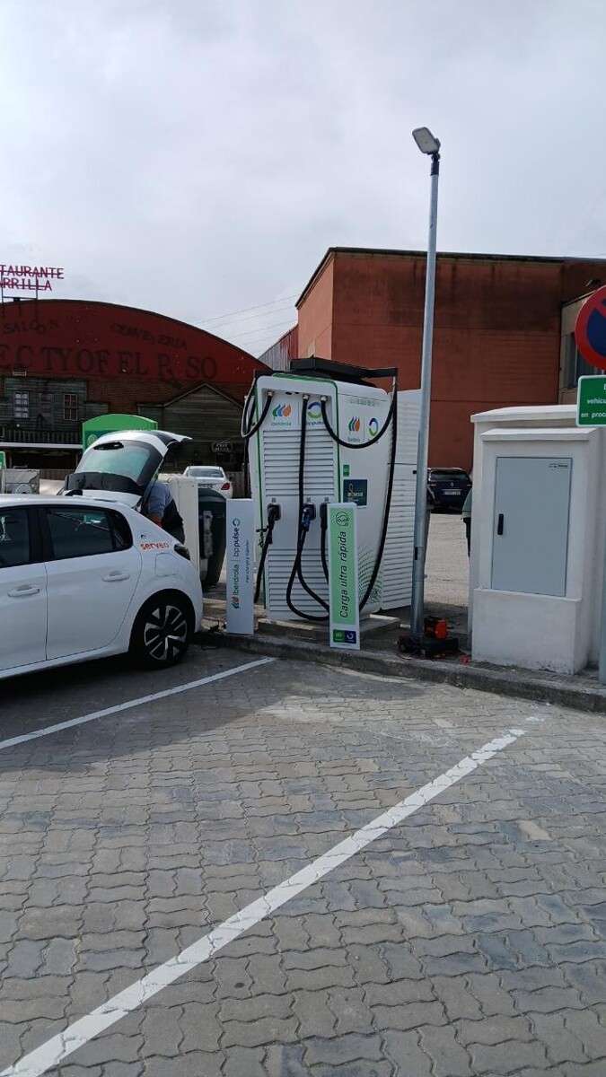 Images Iberdrola | bp pulse estación de recarga