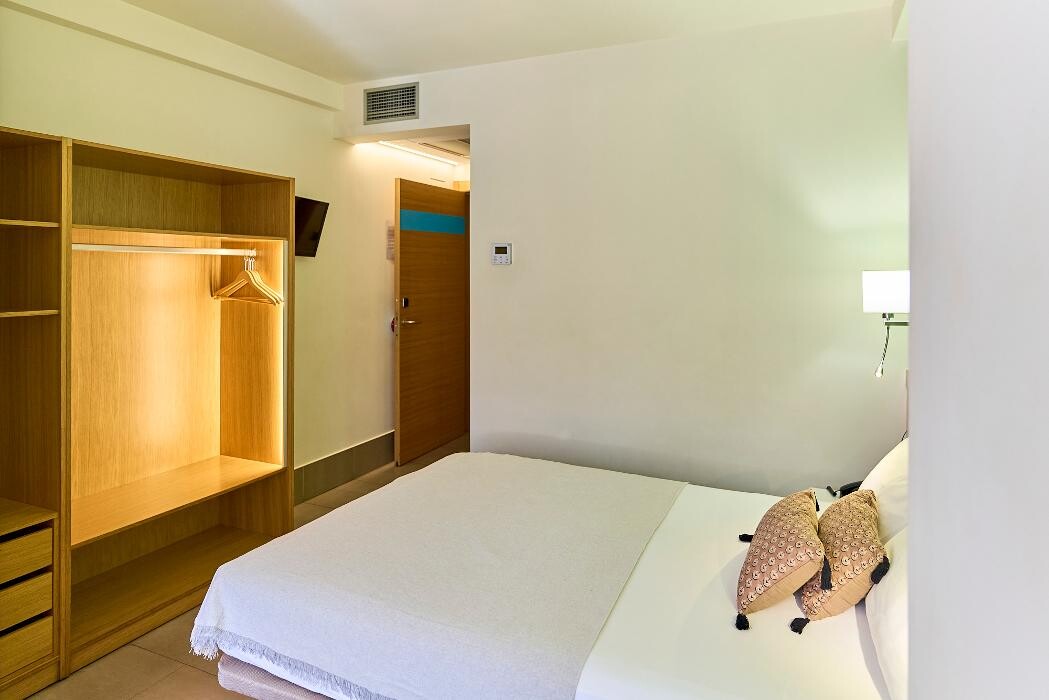 Images The Book Factory Hostel by gaiarooms